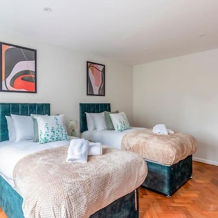 Spacious Sea View 2 Bedroom Sleeps 6-Free Parking Bournemouth Esterno foto